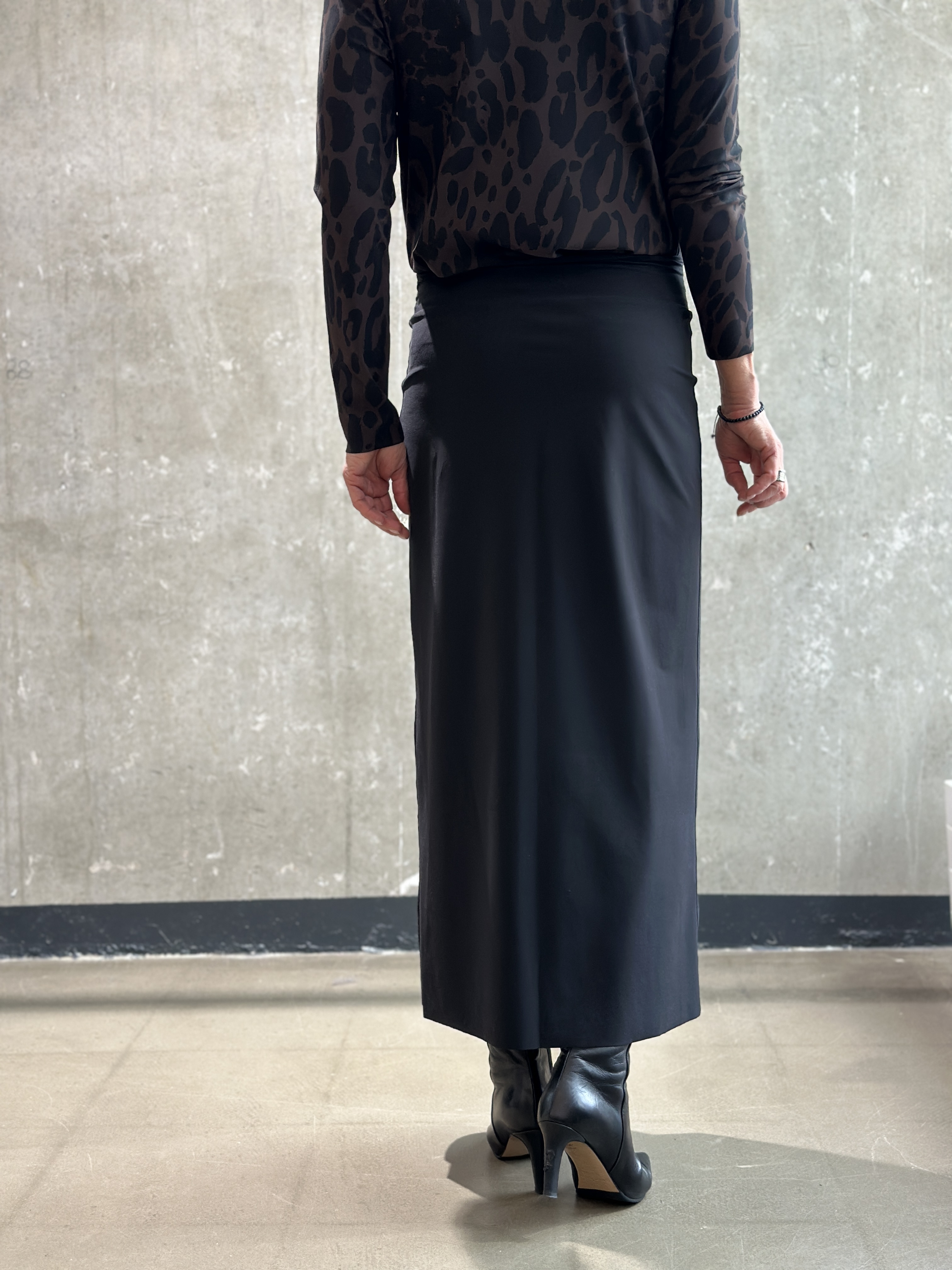 SASSENBACH_Style Rock LUDOVICA