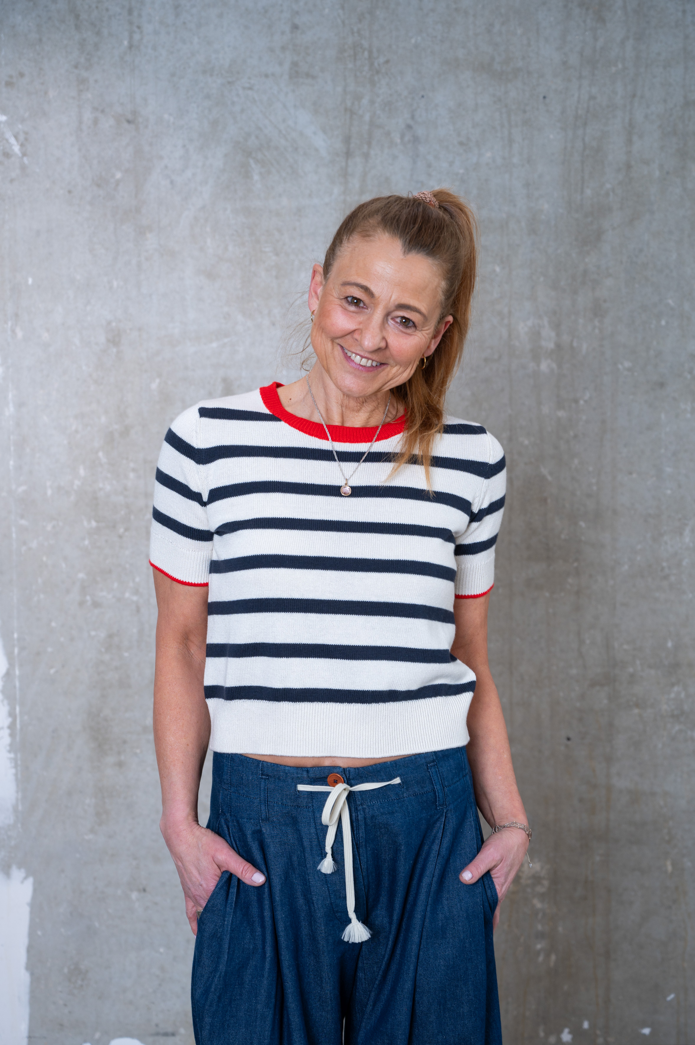 HANDMADE Pullover ringel blau/rot