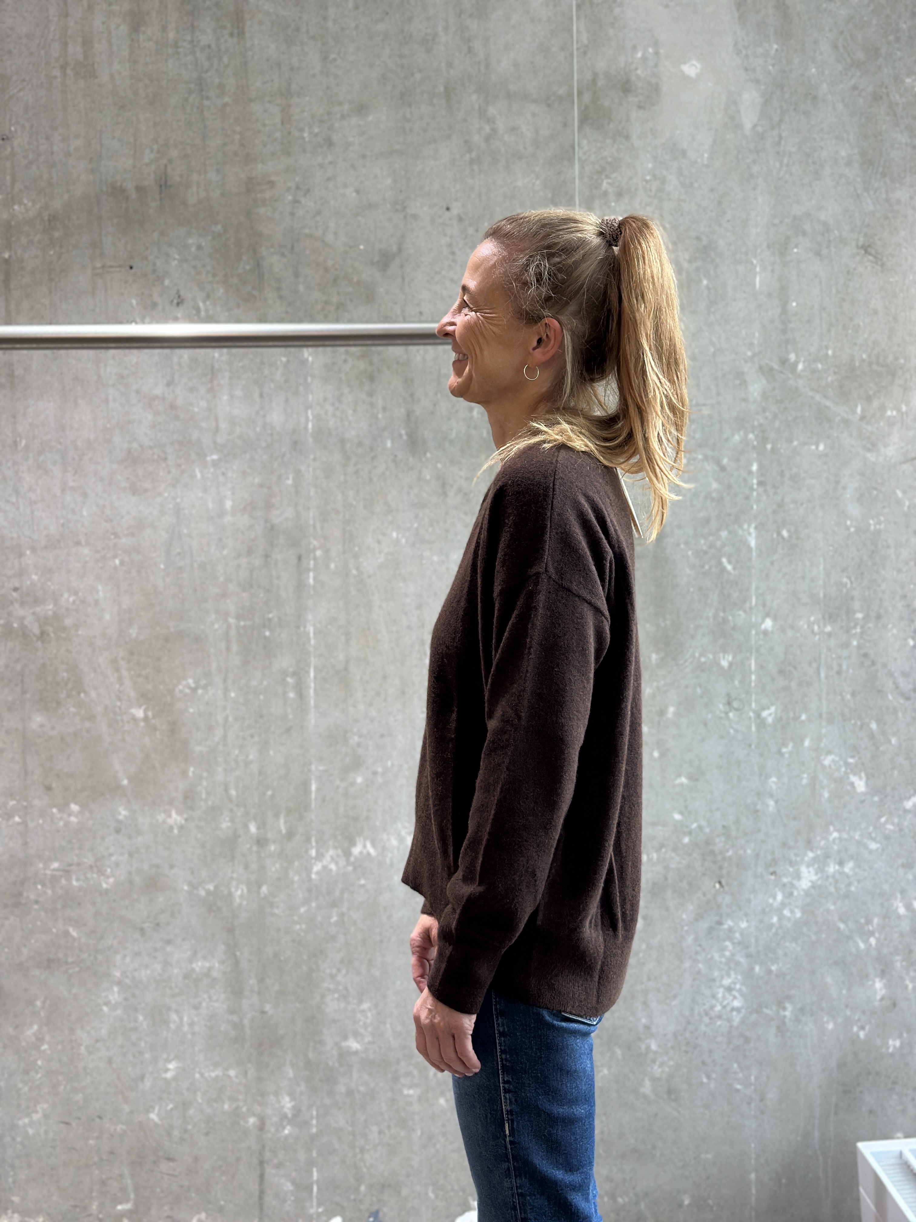 HANDMADE V-Pullover chocolate