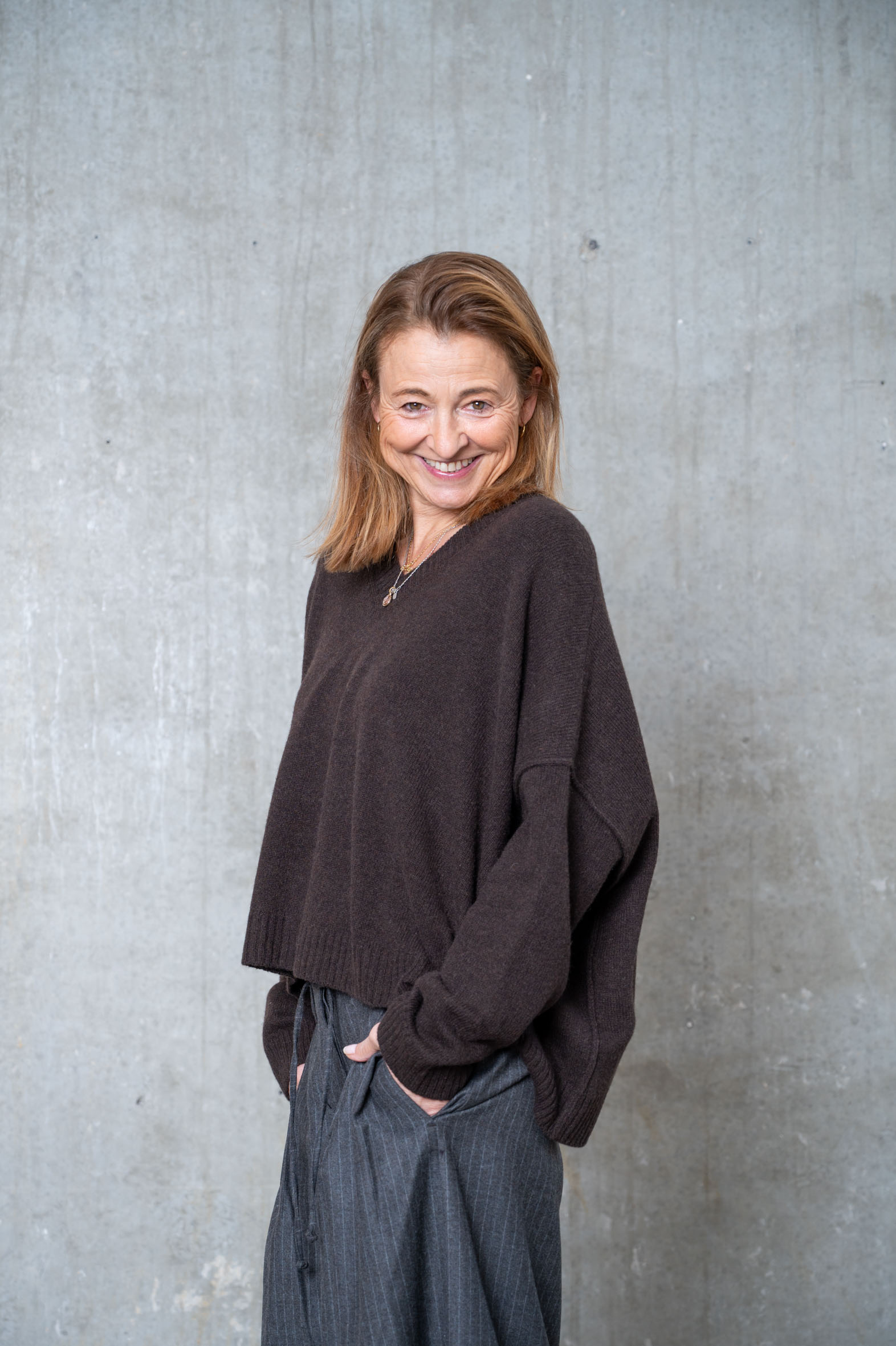 NARLI V-Pullover night und mocha  - Cashmere/Seide/Wolle 37-105