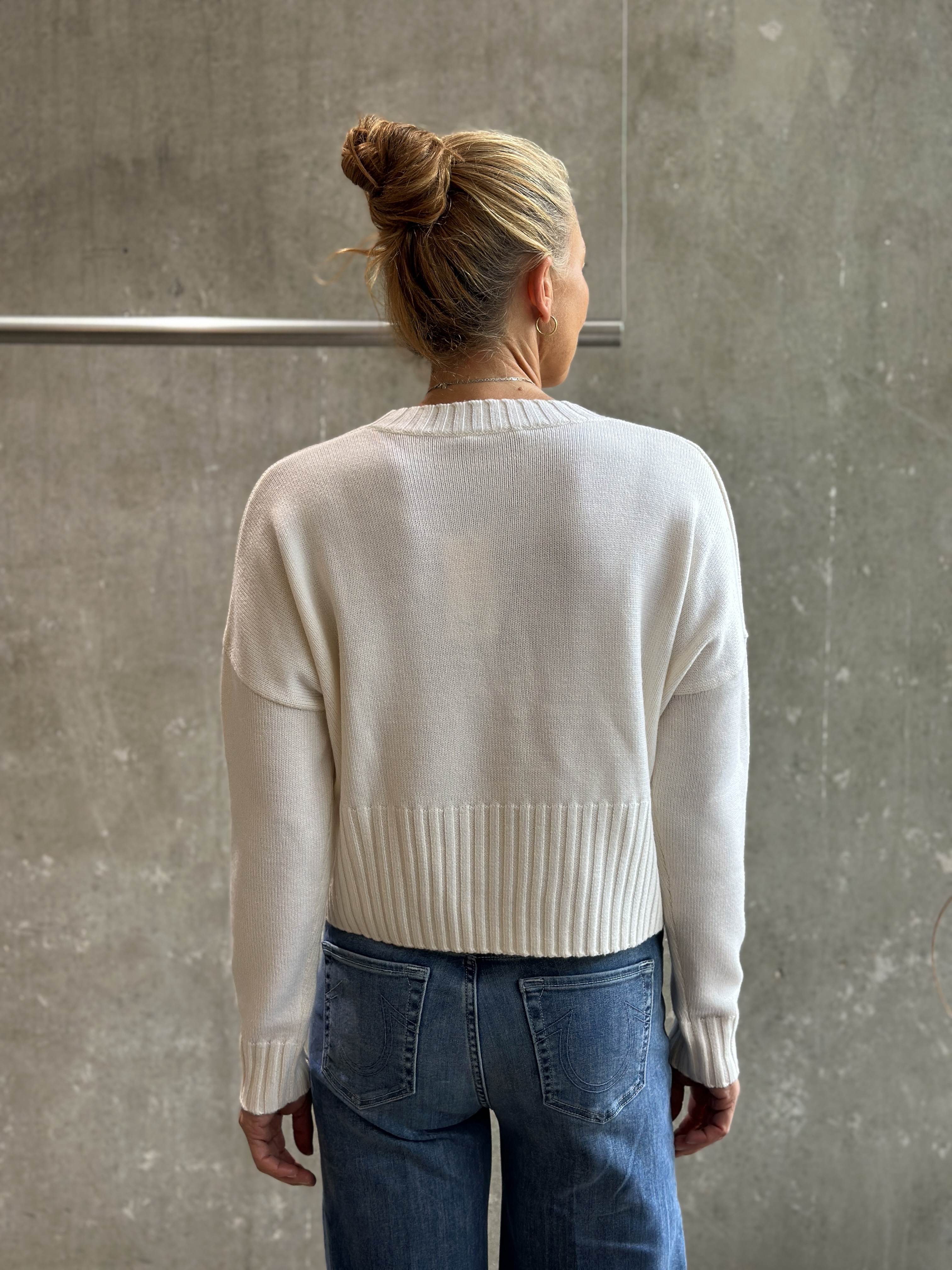 HANDMADE Pullover in 2 Farben