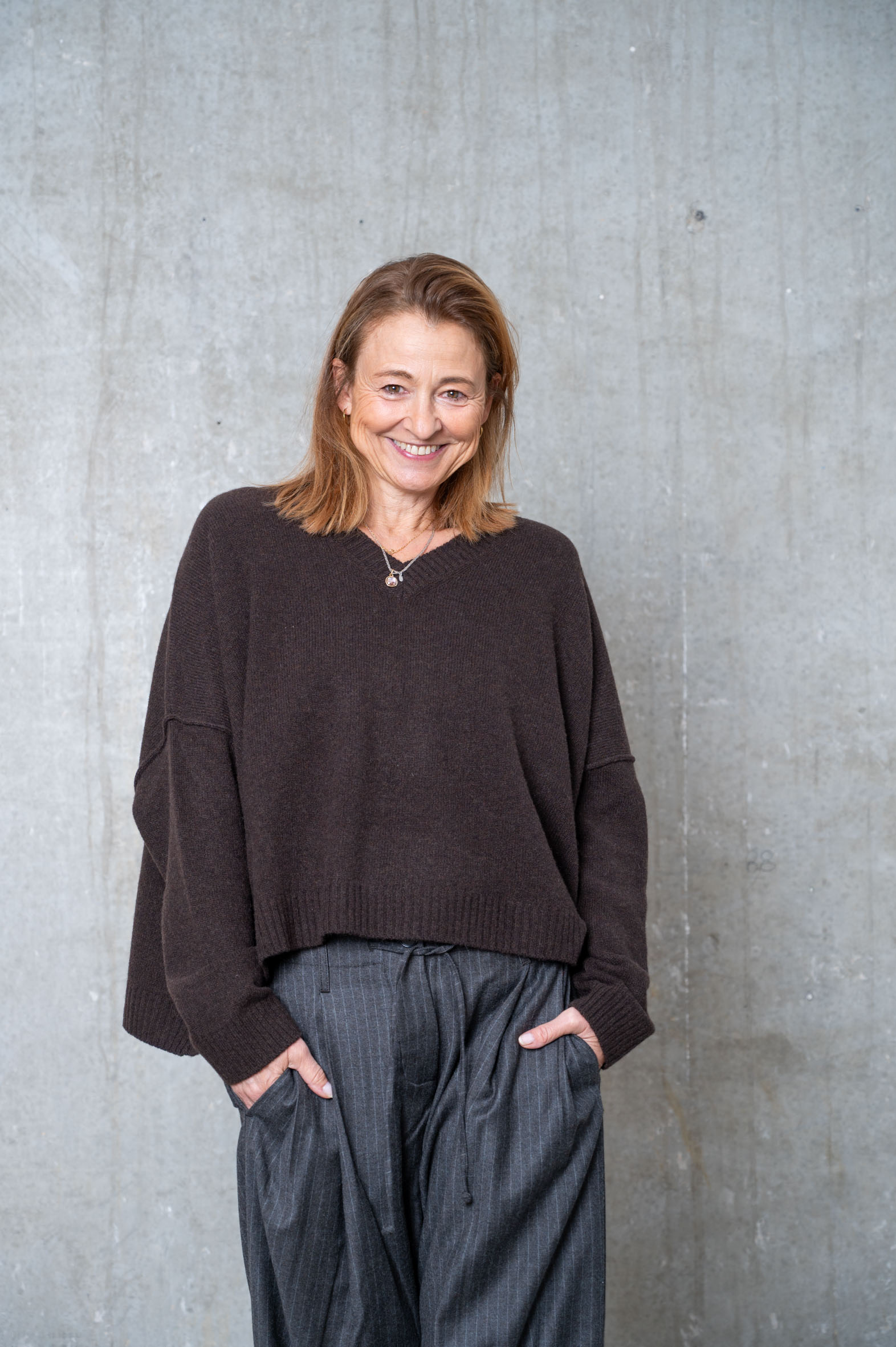 NARLI V-Pullover night und mocha  - Cashmere/Seide/Wolle 37-105