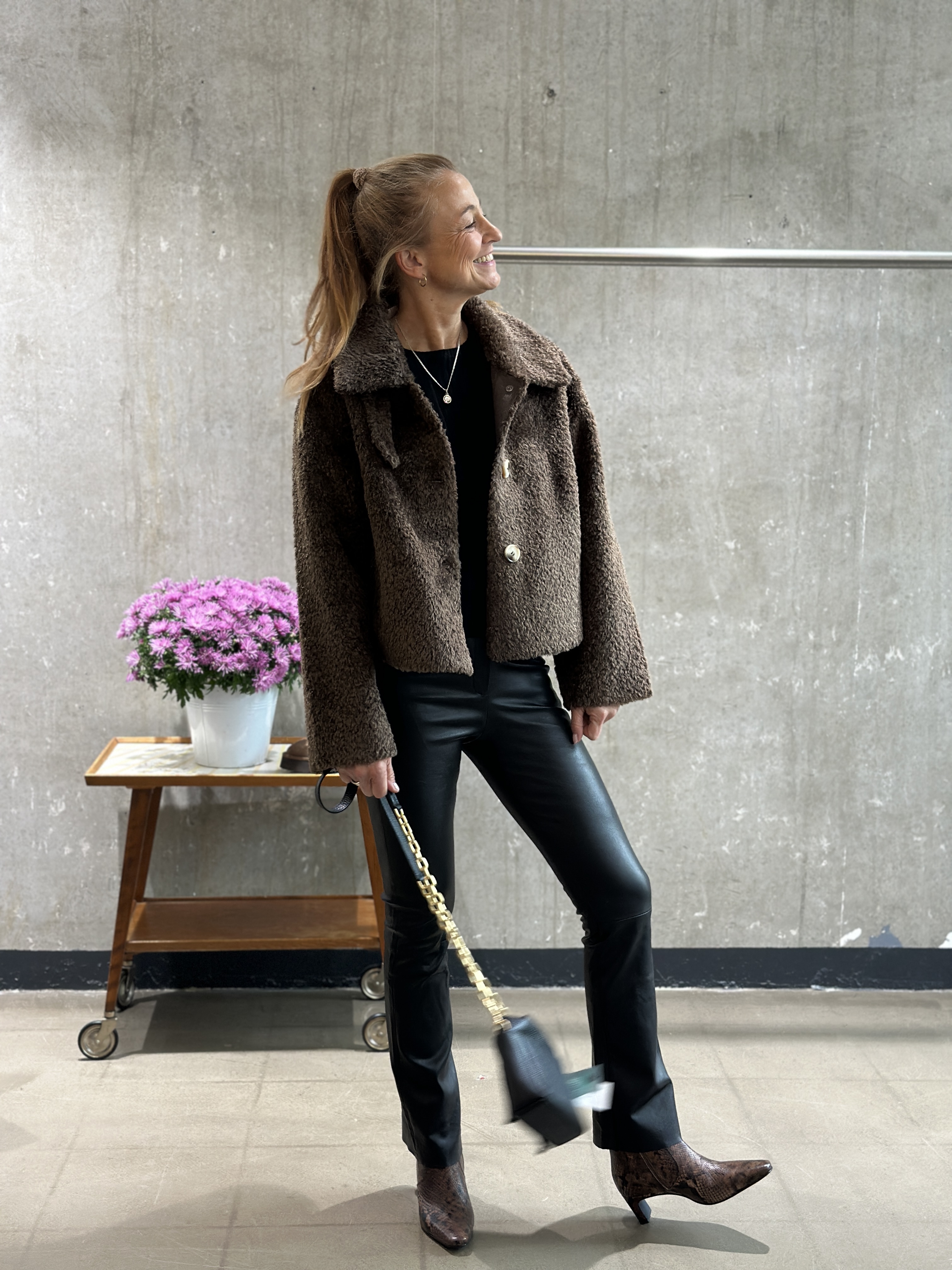 OAKWOOD Hose FREYA schwarz