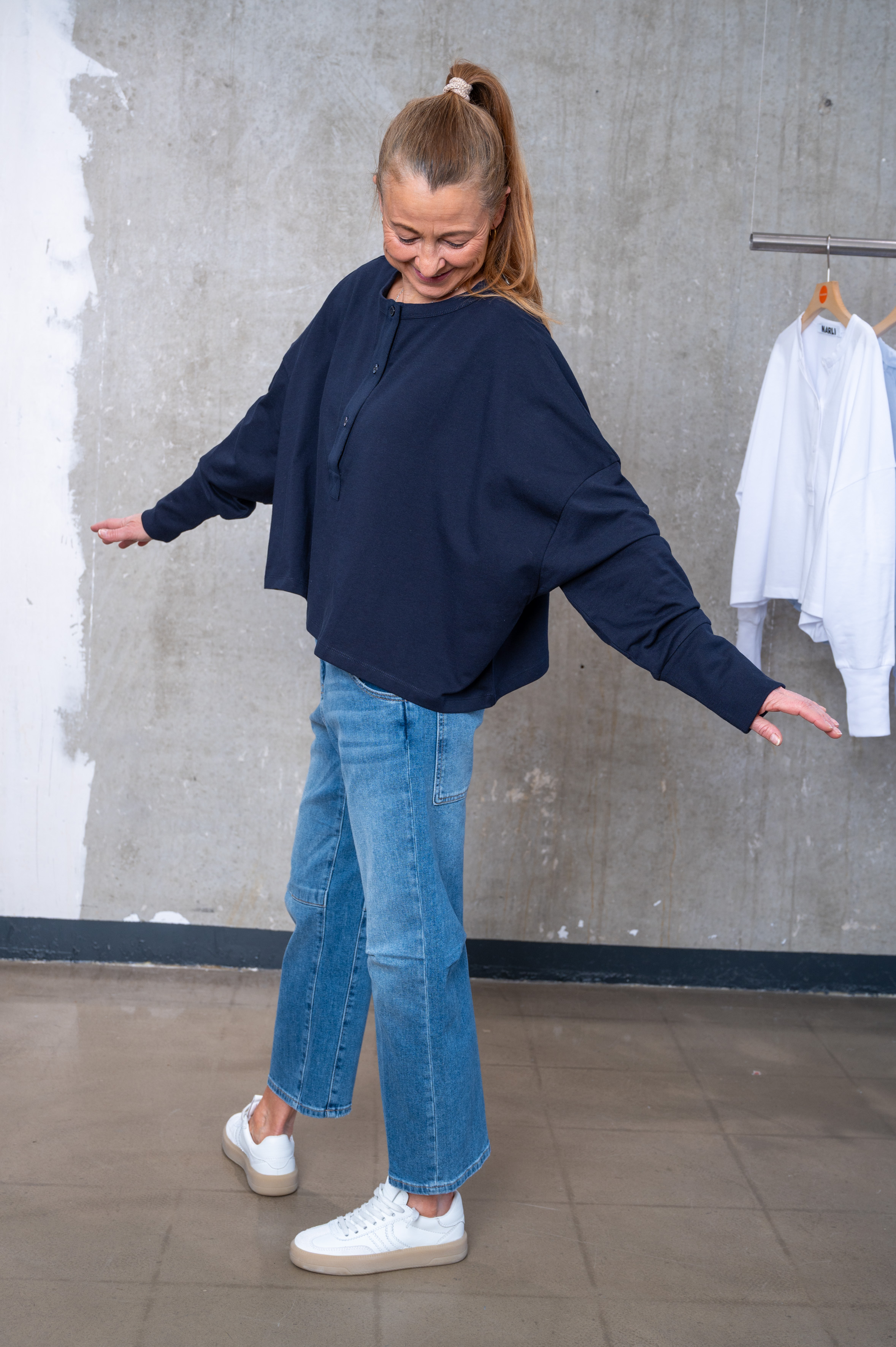 NARLI Shirt Big white & navy