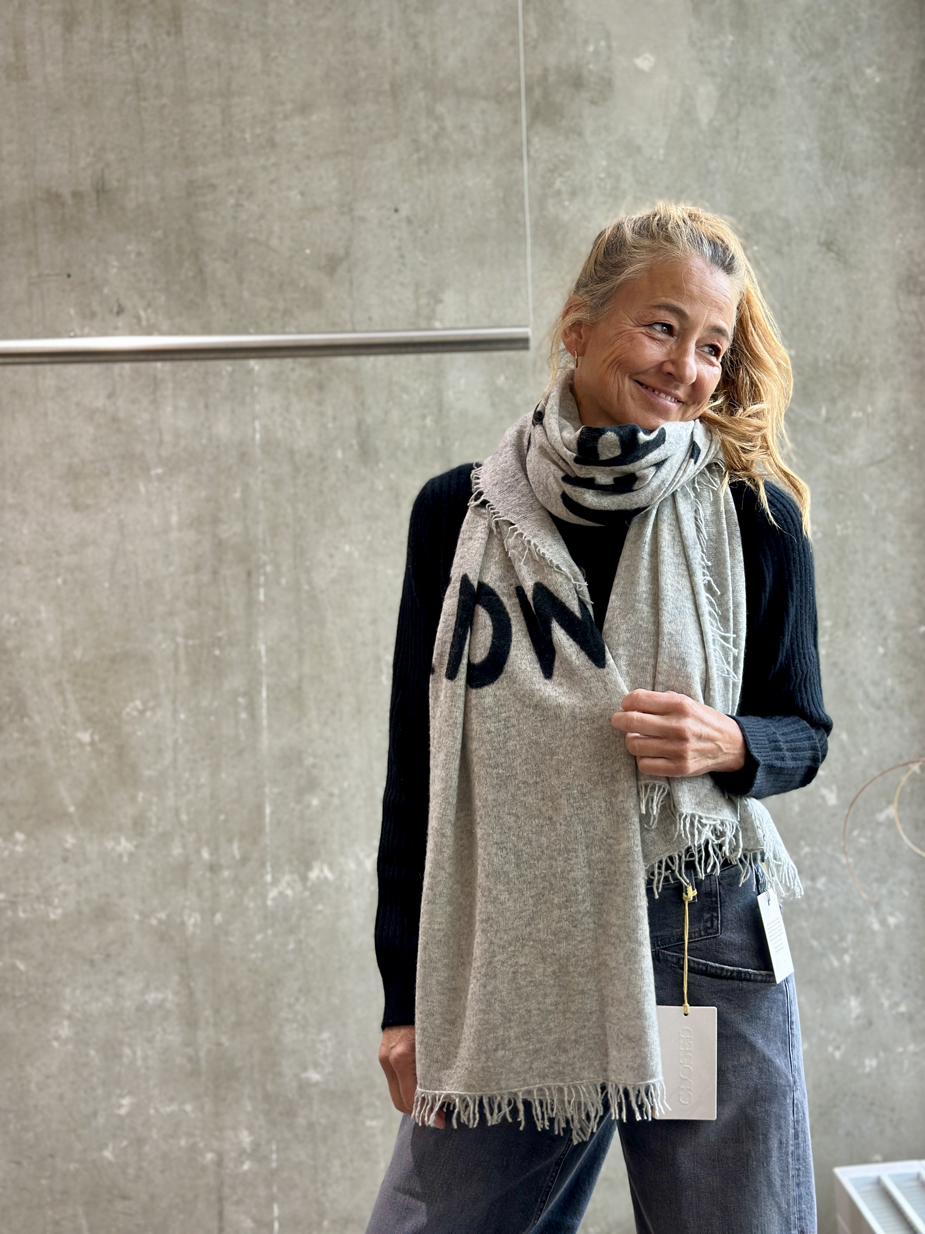 VON GOAT Cashmere Schal  "IF" grey melange