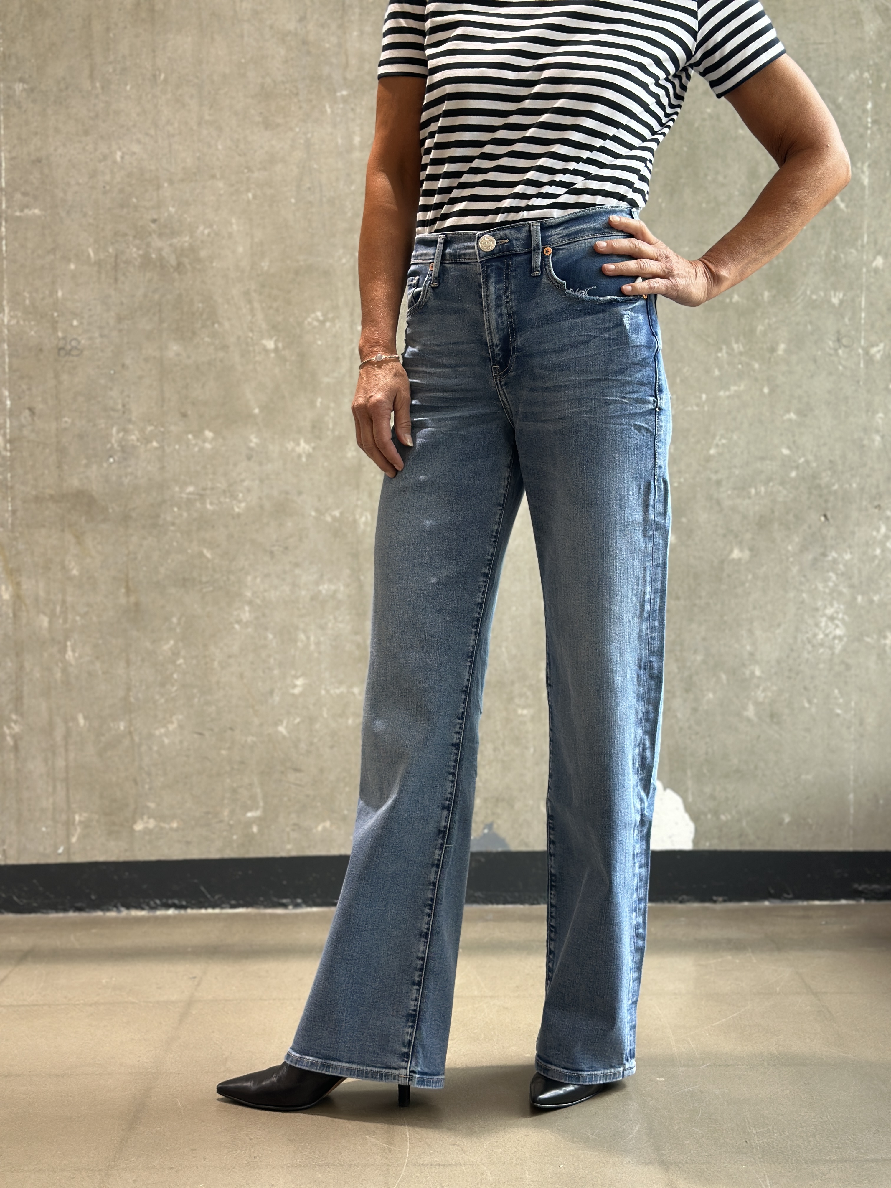 TRUE RELIGION MIJA FLARED used Look