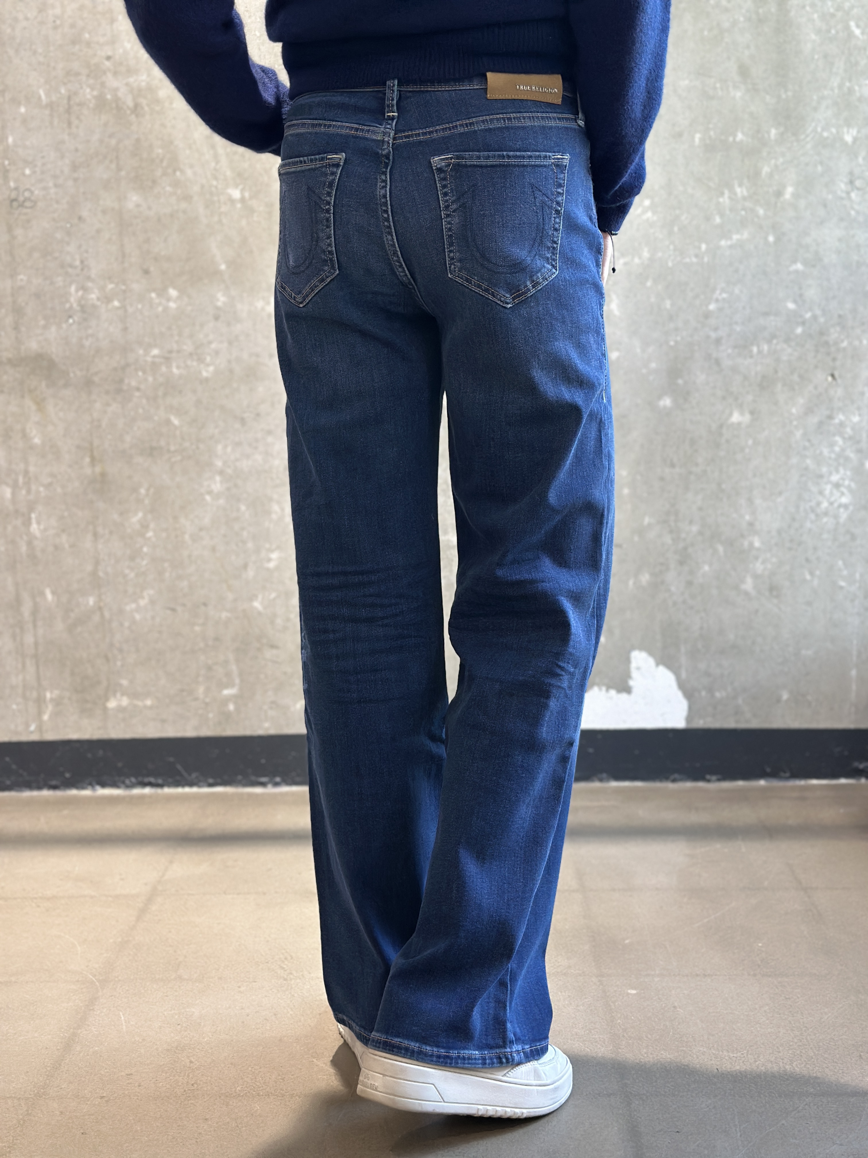 TRUE RELIGION SHIRLEY BAGGY WID (clean)