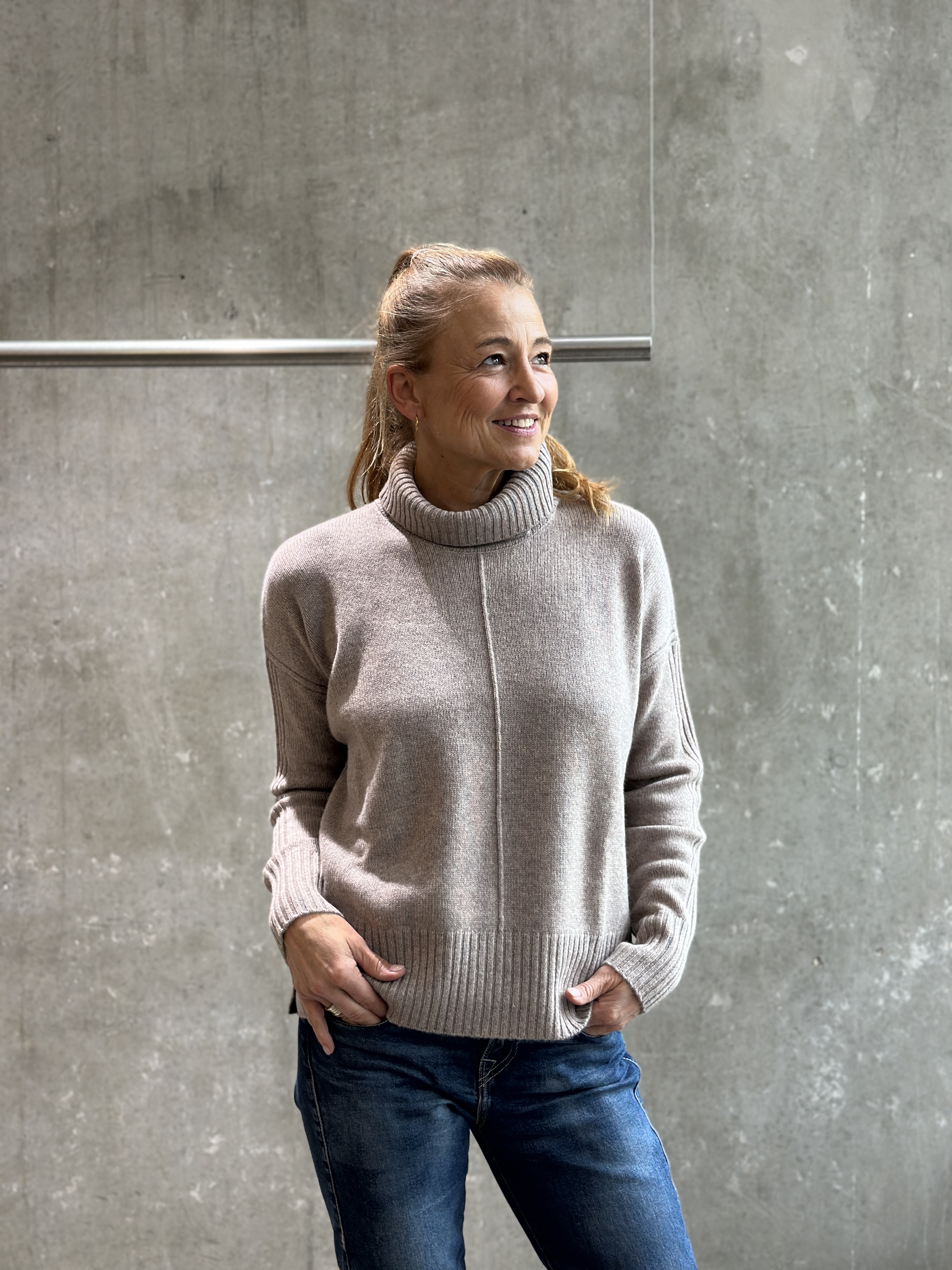 ABSOLUT CASHMERE Rolli CANDACE  in 2 Farben