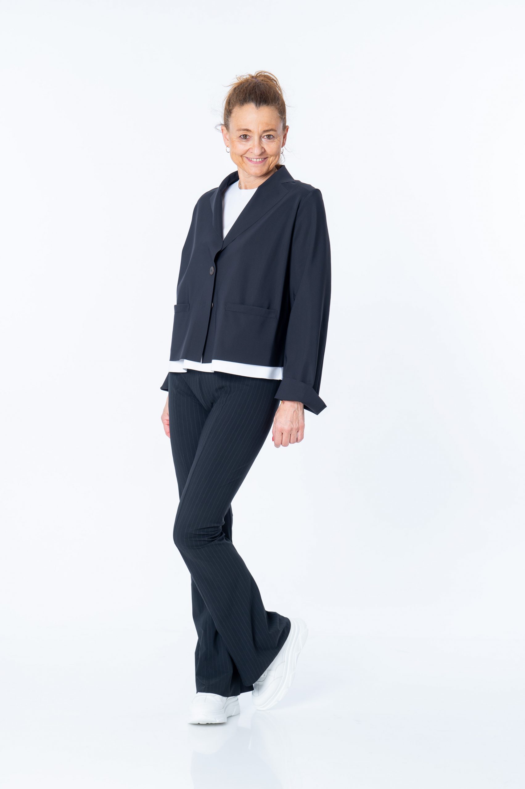 SASSENBACH_STYLE Jacke/Kurzblazer Elisabet schwarz 